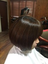 ヘアベースロッキ(HAIR BASE lokki) ころっとしたフラットボブ