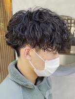 フィフス(fifth) 波打ちスパイラルパーマスリークショートツーブロックマッシュ