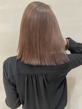 ラテ(latte) グレージュ切りっぱロブ