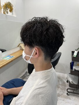 グッドデイ(good day) ツーブロ＋強めパーマ