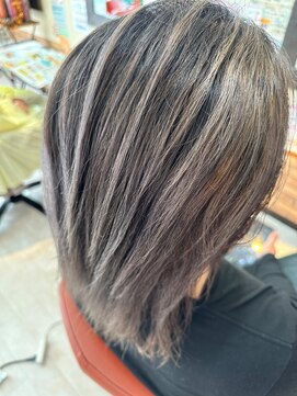 ヘアスタジオブービー ハイライト×ミディ