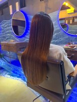 ラズリー(Lazliy)&nbsp;縮毛矯正で超ロングをサラツヤに。