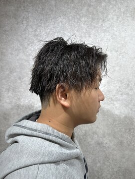 スピン 本八幡(SPIN) スペインカール/スパイキーショート/ブルーブラック/本八幡