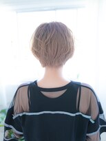 フローラビューティーヘアー(Flora Beauty Hair) ハイトーンショート