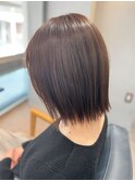暗髪ネビージュ×小顔切りっぱなしボブ