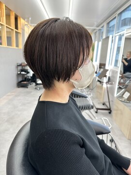 フリーラ 横浜(freera) アラサーアラフォーウェット感ウルフカットエアリーショート