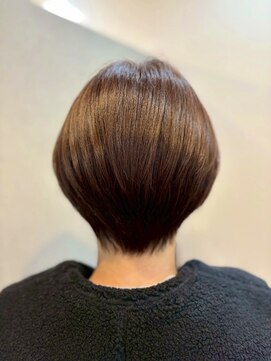 レーヴ(Reve) タイトショート×マロンブラウンカラー