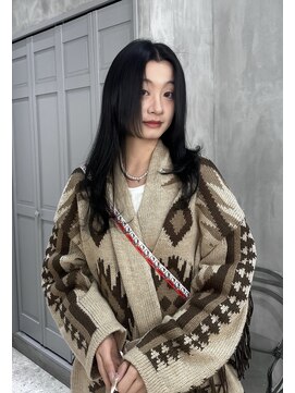 ジーナ 新宿(Zina) 顔周り姫カット/ハイレイヤー