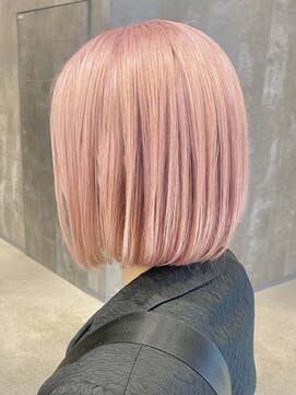 ピークアブー 原宿ハラカド(PEEK-A-BOO) ペールピンクケアブリーチ切りっぱなしボブ