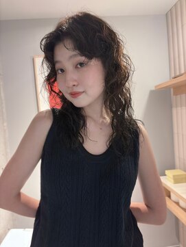 ナヌーク ダイカンヤマ(nanuk daikanyama) スパイラルパーマ・カジュアルスタイル・ゆるふわパーマ