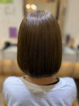 ノンヘアープラス(non hair +) オリーブベージュのボブ