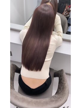 キング 枚方店(K!ng) ハイライトカラーミルクティーベージュレイヤーカットオルチャン