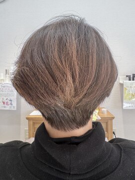 アリビオ(alivio) 【襟足スッキリ】ショートグラデーションヘア