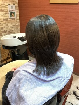 カットスタジオ ビークラブ(Cut studio B_CLUB) ミディアムウルフレイヤー