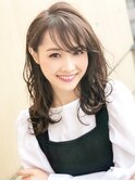 シースルーバング グレージュ 小顔 かわいい