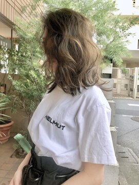 ワール(whirl.) 外国人のようなラフパーマ☆