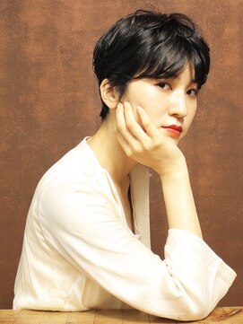 シアンデルカ(CYANDELUCCA) 大人の黒髪ショート