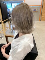 ブラン 梅田(Blanc) 【Blanc/梅田】ハイトーンカラー_外ハネ_ホワイトカラー