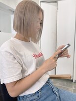 ウェウェ(wewe)&nbsp;ぷっつりボブとハイトーンくすみベージュ