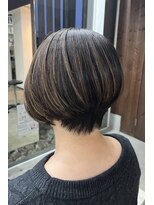 ヘアーアンドエステティック ヴェリス(hair&esthetic Velis) 【Velis】40代50代にオススメ白髪ぼかし前下がりショートボブ♪