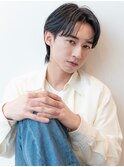 センターパートウルフニュアンスパーマメンズカットコンマバング