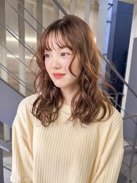 ジョエミバイアンアミ(joemi by Un ami) ミディアムパーマ / レイヤーパーマ / 柔らかベージュ