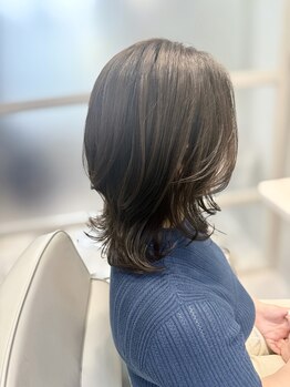 ファイブ ノーヴル カラット(5 Noble ct.)の写真/顔周り1cmで印象が変わる小顔カット。髪質を見極め乾かすだけで形が決まるから楽に再現