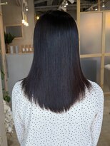 ルーチェ バイ シカマ(LUCE by ∞ SIKAMA) 赤みを抑えた透明感カラー、触れたくなる艶髪ミディアムレイヤー