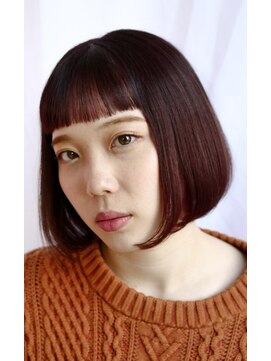 スリーヌーン(THREE noon) つや髪ピンク　小顔前下がり切りっぱなしボブ