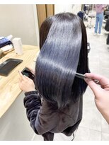 フェリア 松山(Feria)&nbsp;【Feria松山】美髪ブルーブラック☆白石
