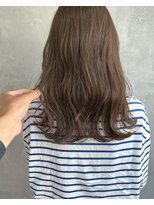 キチ(kichi.)&nbsp;[kichi.] セミロング×ミントベージュ