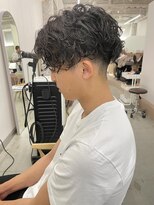 リル(re'll)&nbsp;《花屋併設》ビジネスカジュアル［酸性ストレート/ヘアセット]