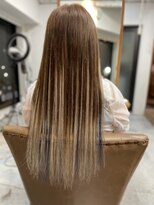 フツーロ 栄(FUTURO) 3色混ぜ!