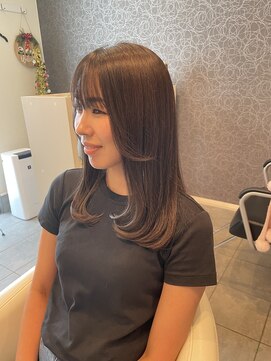 ノエル(Noel) 前上がりロングローレイヤー