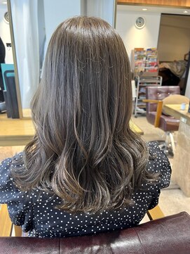 エイト 溝の口店(EIGHT) オリーブグレージュ【溝の口】
