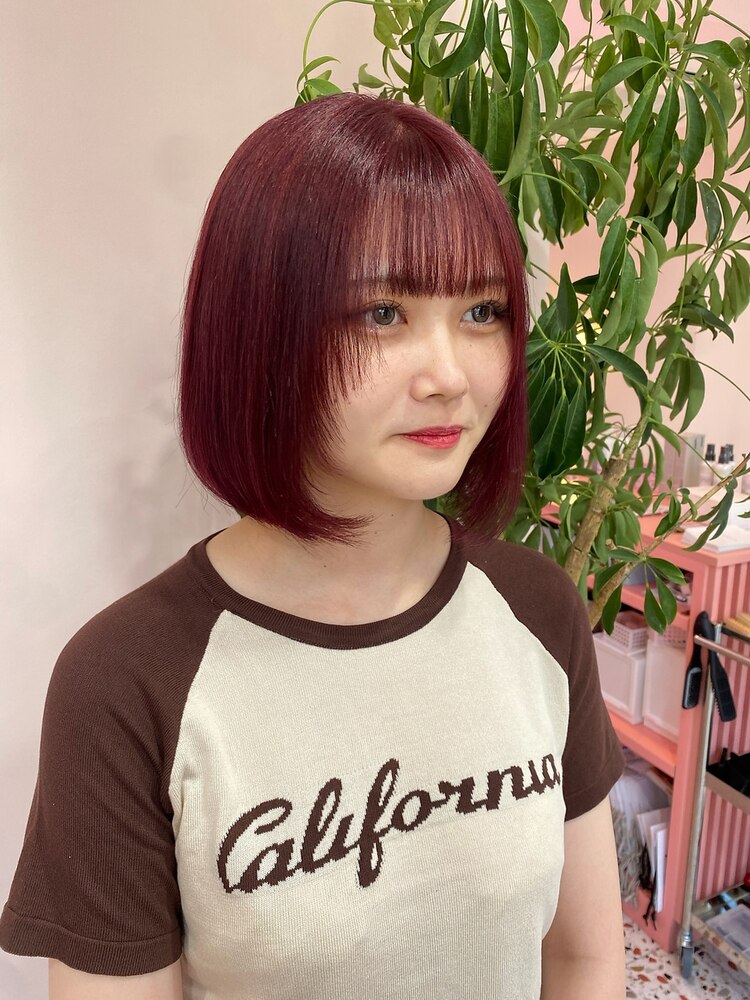 赤髪/ワインレッド/韓国ヘア/渋谷/レイヤー/顔まわり：L189374318  