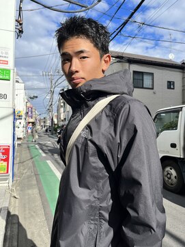 アイズ 海老名(AIZU) スパイキーショート ザクザクショート 癖毛ショート 眉毛