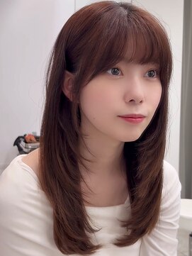 シティーバイローウェ 表参道(City/louwe) 小顔に見せる前髪/流れる顔まわり/【表参道】