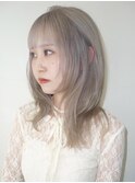 ホワイトブロンド／パールホワイト/ブロンド／レイヤーカット