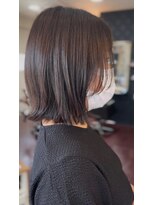 ローレン(LOREM)&nbsp;外はねミディアム/顔まわりレイヤー/ナチュラルボブ/グレージュ