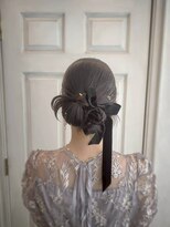 アロマ ヘアー ルーム 新宿3号店(AROMA hair room)&nbsp;ローポニシニヨン/リボンアレンジ/大人華やかヘア