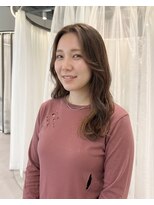 ハーツオオサカ(HE:ARTS OSAKA)&nbsp;センターパートがかわいい韓国ロングレイヤー