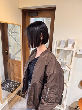 ワンバイワンクラッカ(one by one CLACCA) 切りっぱなしミニボブ