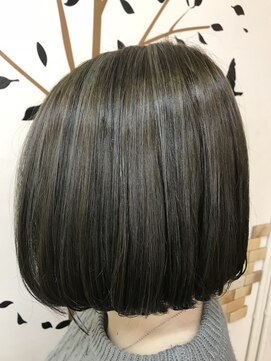 レモーリア 己斐店 ボブスタイル 3Dホワイティアッシュ レモーリア
