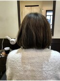 外国人風ロートーンマットグレージュ×ボブ