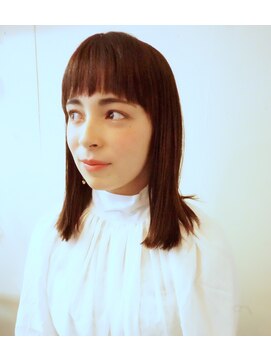 リパブリッシュ バイ ゴズウェルヘア(Republish by Goeswell Hair) ストレートミデイアムヘア