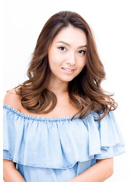 ソーホー ニューヨーク シズオカ(SOHO newyork SHIZUOKA) かきあげバングの大人なセミロングスタイル