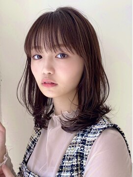 ハニーシブヤ(HONEY shibuya) 【HONEY渋谷】鎖骨下ワンカールセミディ（徳永りえこ）