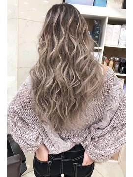 リア 大阪梅田(Ria) ~グラデーションカラー シールエクステ~【Ria 大阪 梅田】