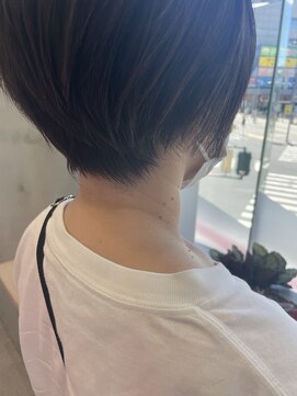 デコラソラン 本川越(DECORA SORAN) スッと収まる襟足＊くびれショート【川越】